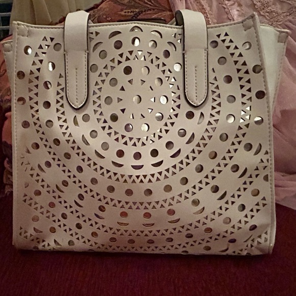 Large Max Studio Ivory Colored Shoulder Bag - Picture 9 of 11